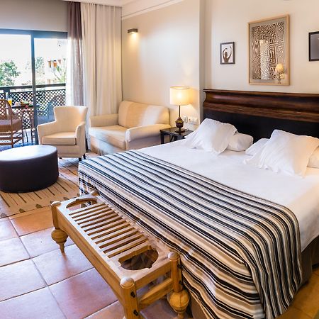 Vincci Seleccion Estrella Del Mar Hotel Marbella Ngoại thất bức ảnh A room at the hotel