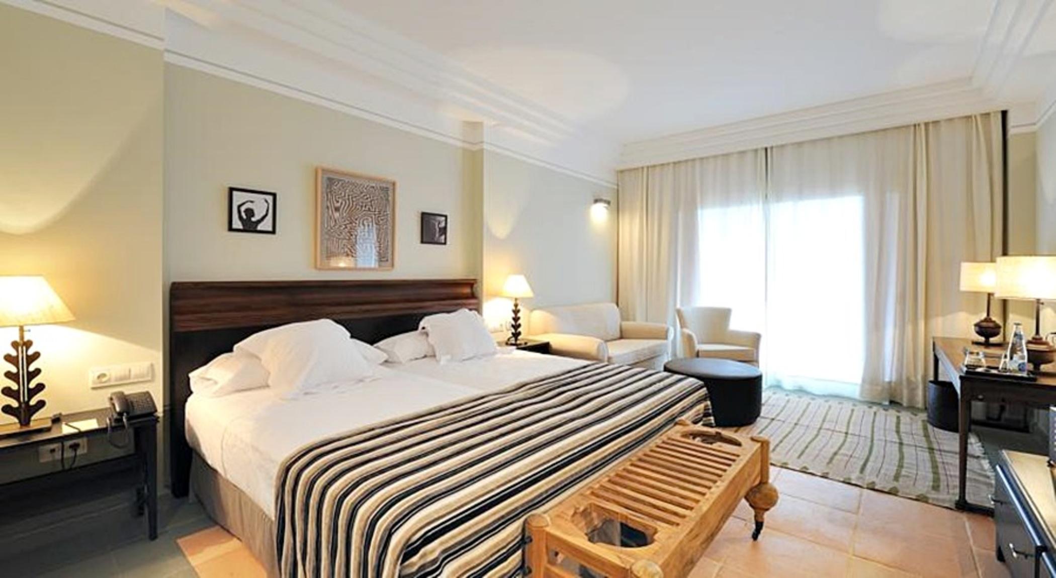 Vincci Seleccion Estrella Del Mar Hotel Marbella Phòng bức ảnh A bedroom at the hotel