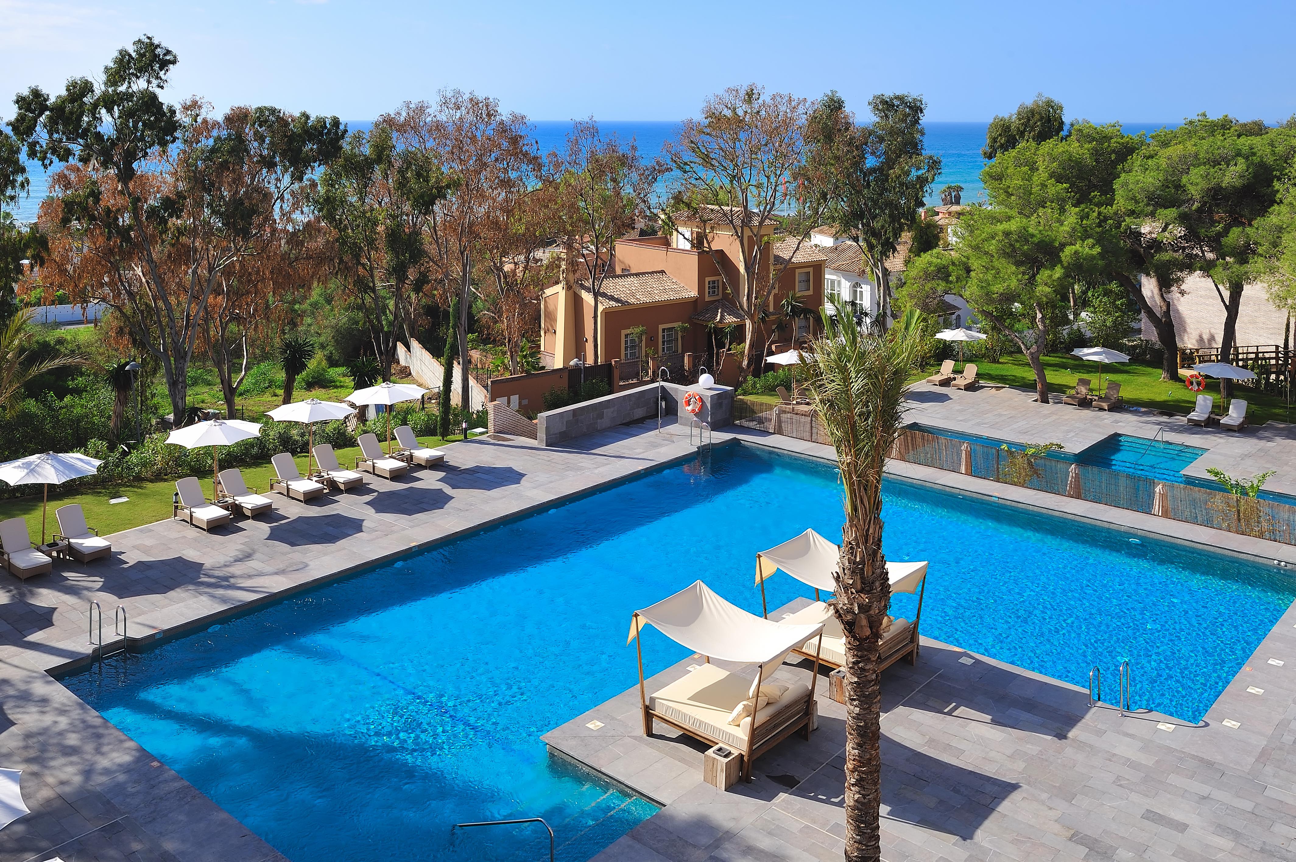 Vincci Seleccion Estrella Del Mar Hotel Marbella Ngoại thất bức ảnh The resort's swimming pool